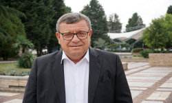 Камено гарантира работа на пощите въпреки кризата в „Български пощи“