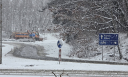 Пътищата в Приморско са почистени, снегът донесе радост за децата 
