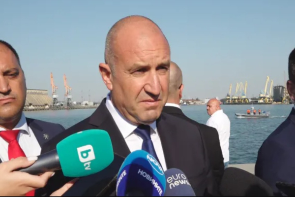 Радев: Самото назначаване на особения управител на 