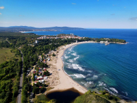 Приморско привлича туристи със спираща дъха крайбрежна панорамна зона 