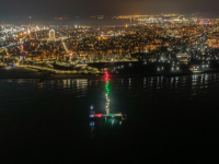 Мостът в Бургас светна с цветовете на националния флаг 