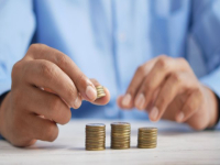 Колко взима колегата до теб? ЕС премахва тайната около заплатите