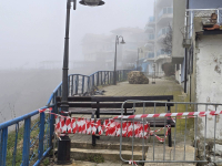 Ограничиха за преминаване част от крайбрежната алея на Ахтопол заради риск от инциденти