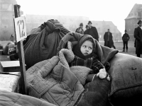 Над 50 фотографии от България и света представят 80-годишната история на УНИЦЕФ в Бургас