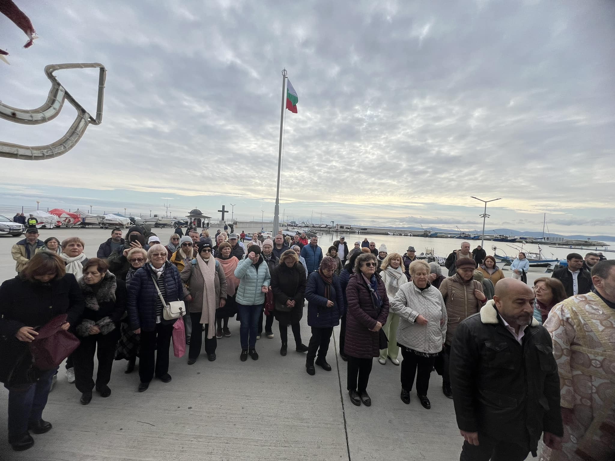 Рибарите в Ахелой посрещнаха Никулден с добра новина