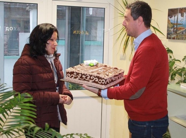 Първите данъкоплатци в Царево получиха подаръци