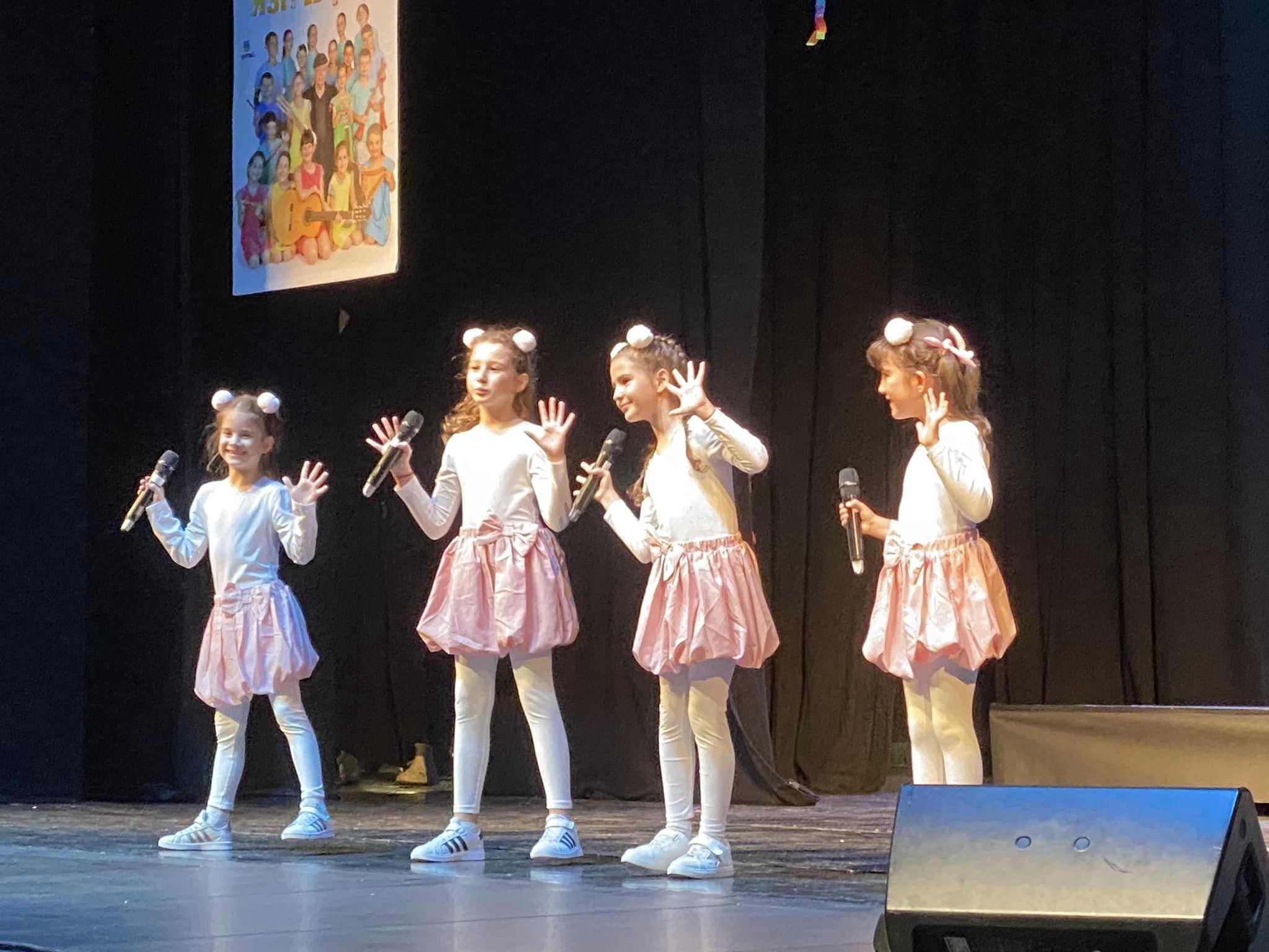 Коледните празници в Бургас започват с двойния концерт-спектакъл на маестро Стефан Диомов