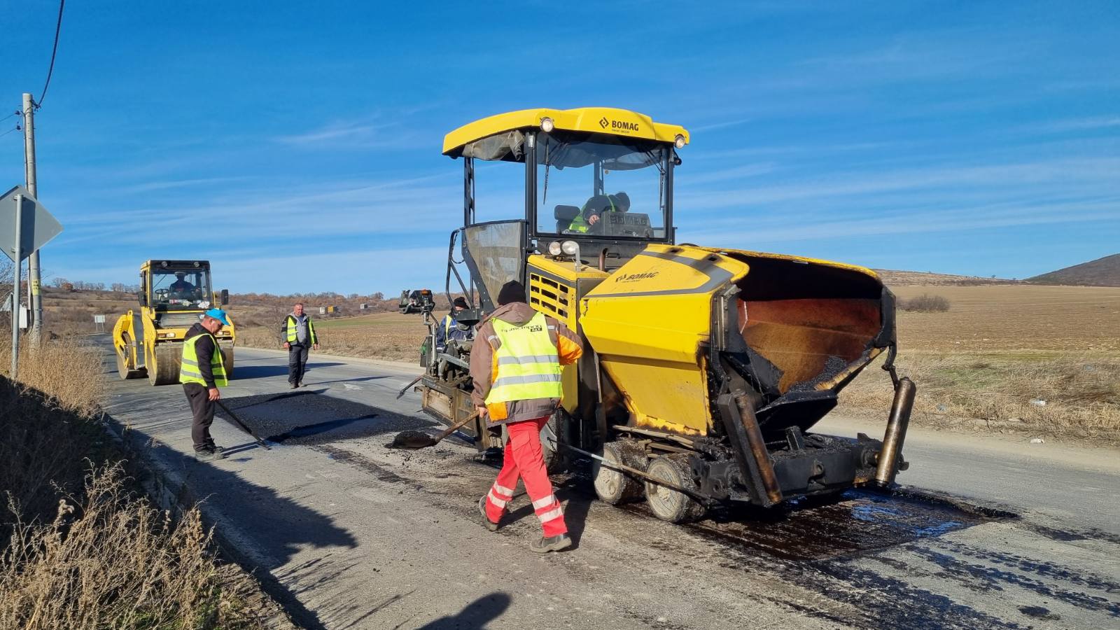 Започна аварийно изкърпване на част от Ришкия проход