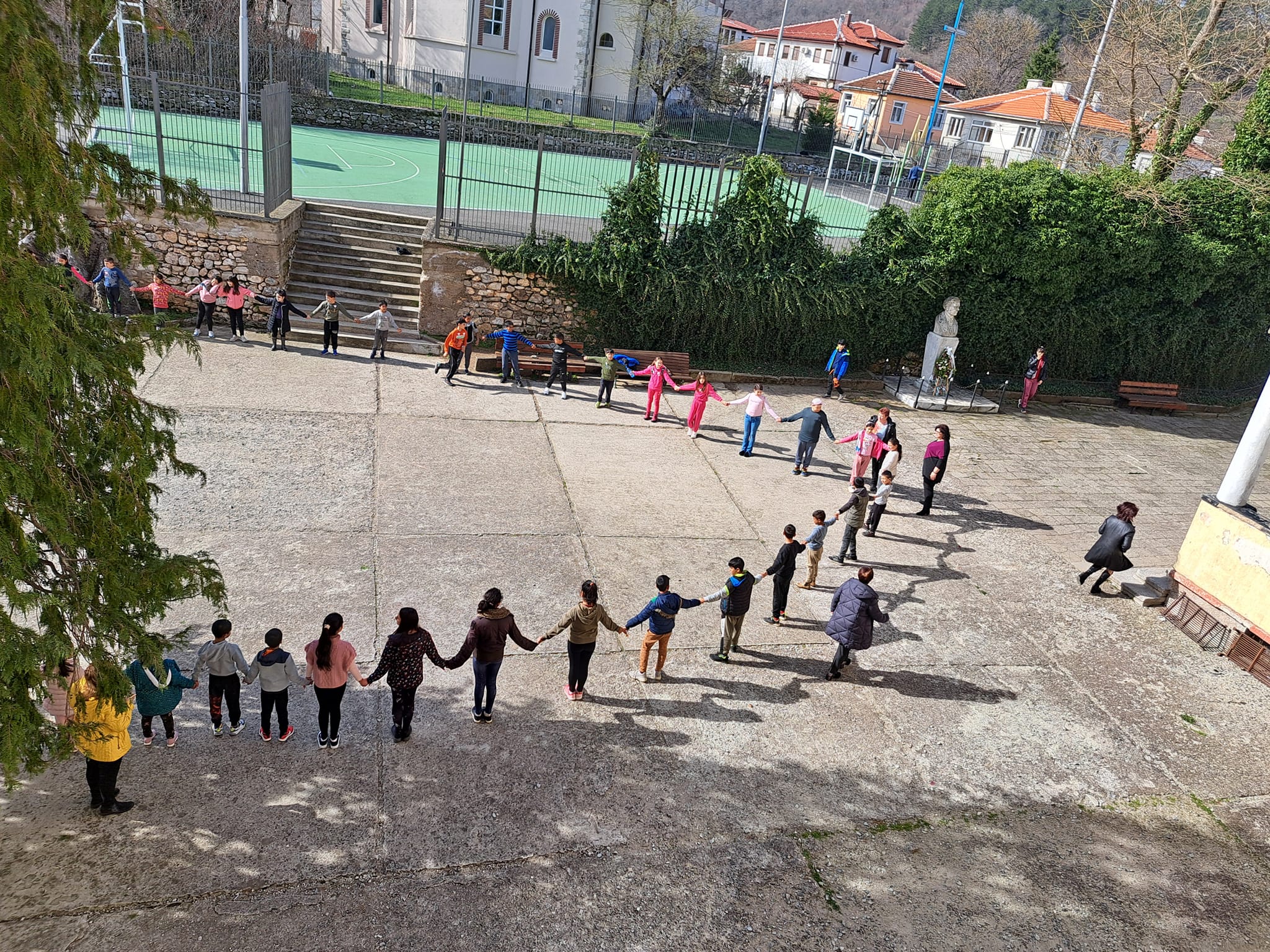 Ученици в Малко Търново с акция срещу тормоза в клас 