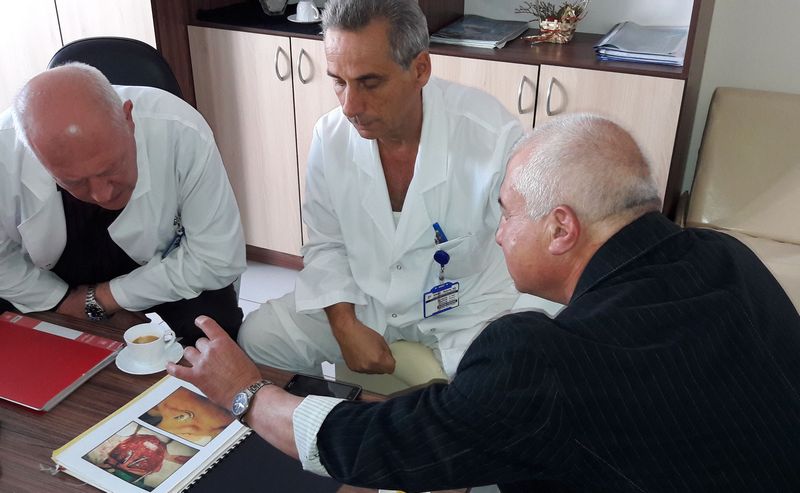 Инженер с четири медицински патента направи уникално дарение на УМБАЛ Бургас