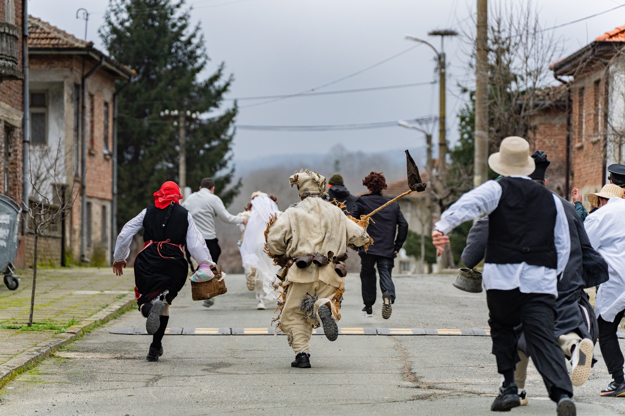 Фолклорните обреди „Кукеровден“ и „Паликош“ оживяха отново в Бродилово
