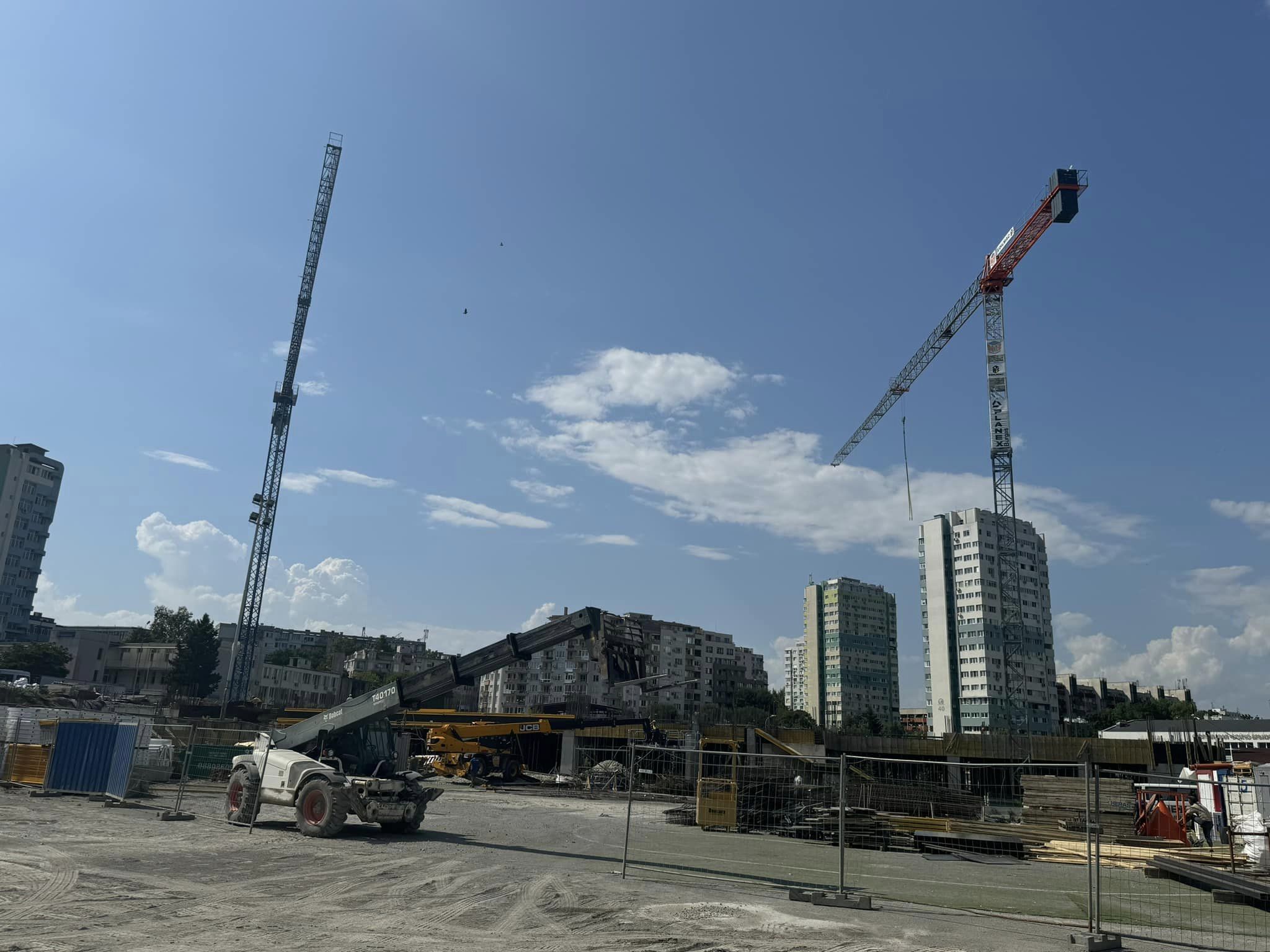 Здравният министър д-р Кондова - впечатлена от строежа на детската болница в Бургас