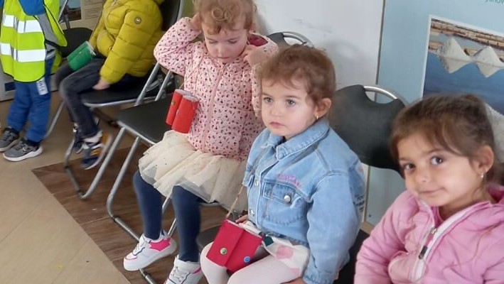 Малчугани гостуваха на Посетителския център „Поморийско езеро“ по случай Деня на птиците