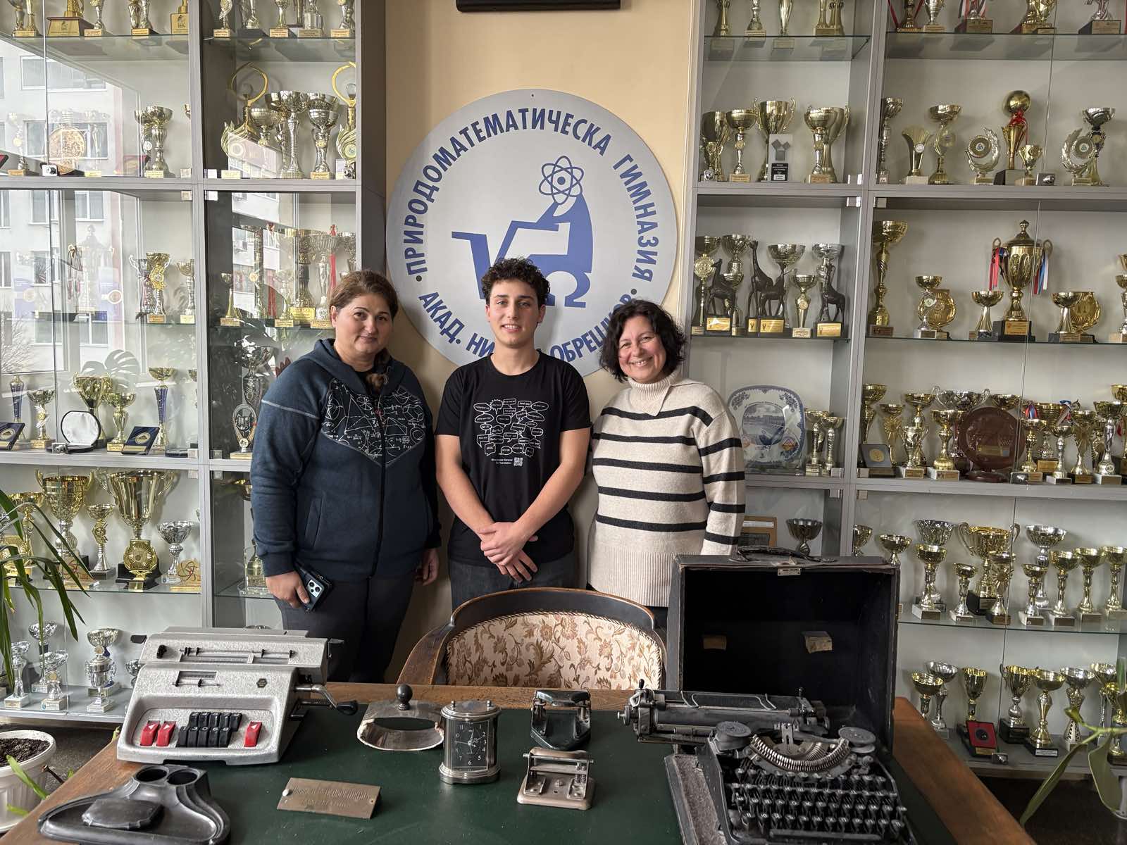 Томислав Томов от ППМГ "Акад. Никола Обрешков" победи в европейски конкурс за преводи