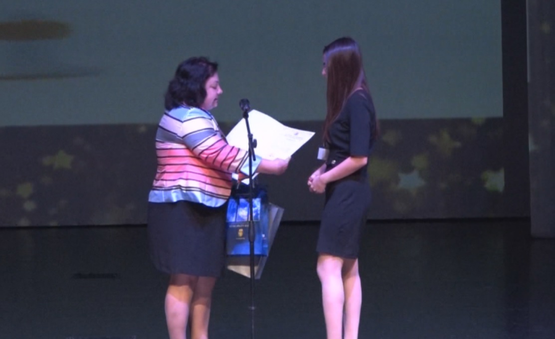 Над 300 младежи от 8 държави се включиха в литературен конкурс в Бургас