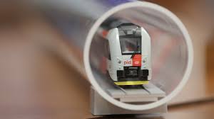 Новите електрически мотриси развиват 160 км/ч, доставят ги до две години