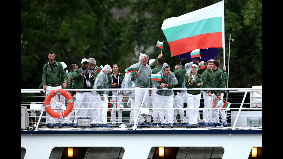 Грандиозен спектакъл в Париж откри Олимпийските игри