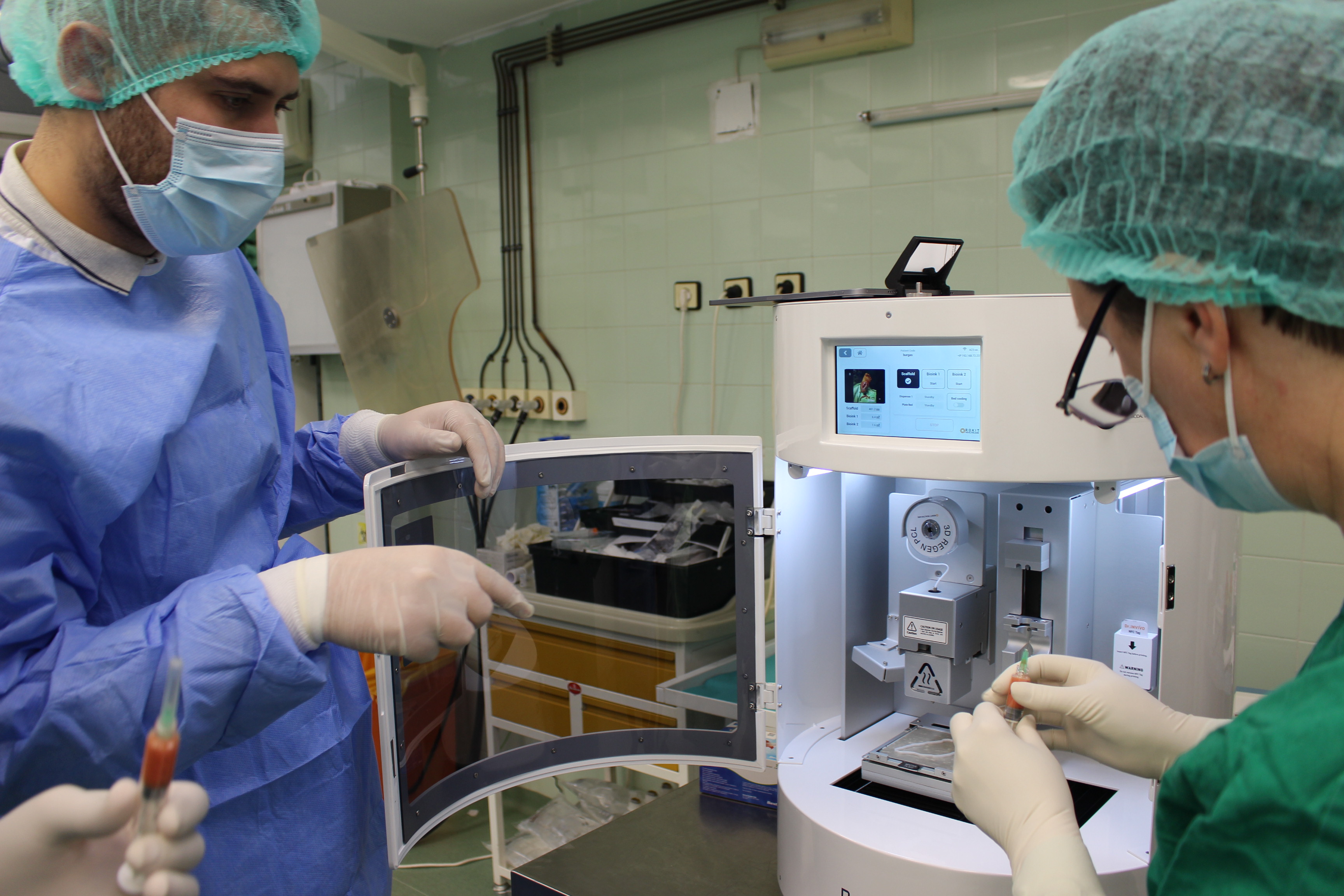 В УМБАЛ-Бургас лекуват диабетно стъпало с пластир от собствена тъкан