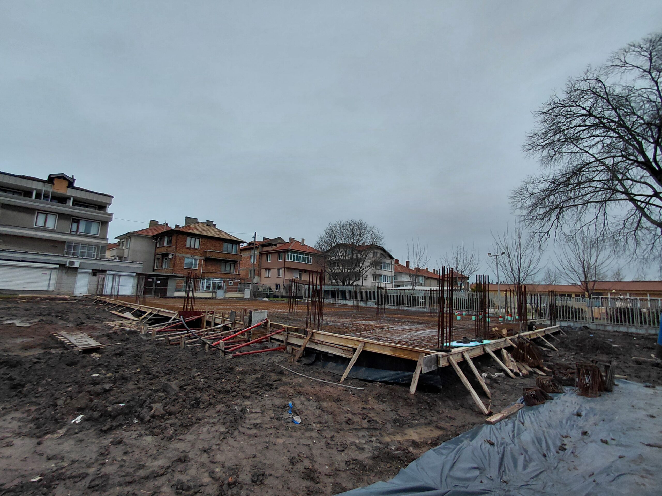 Проведе се първа информационна среща по проект за изграждане на Младежки център в Поморие