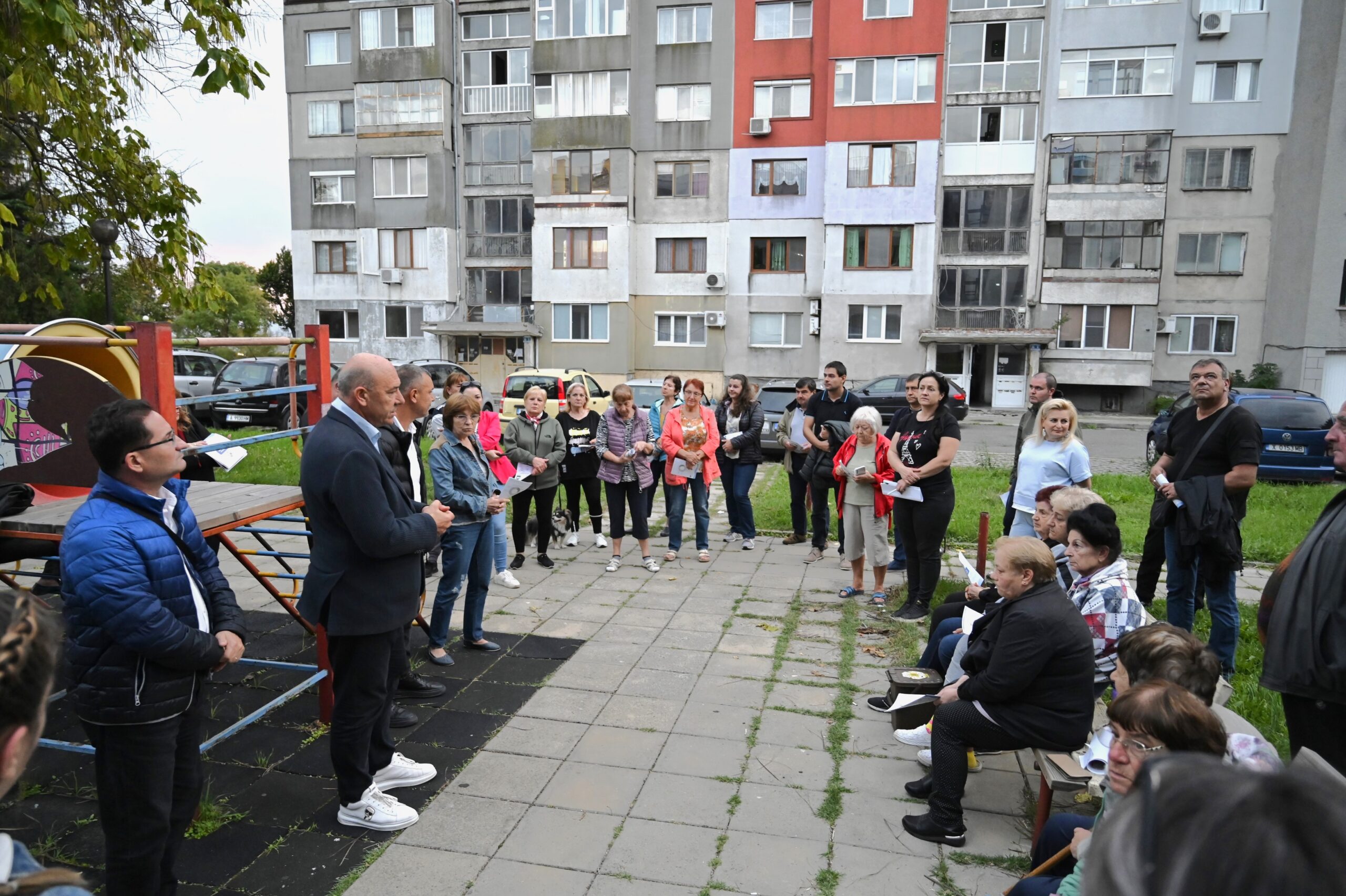 Разделното събиране на отпадъци в поморийския кв. „Свобода“ започна