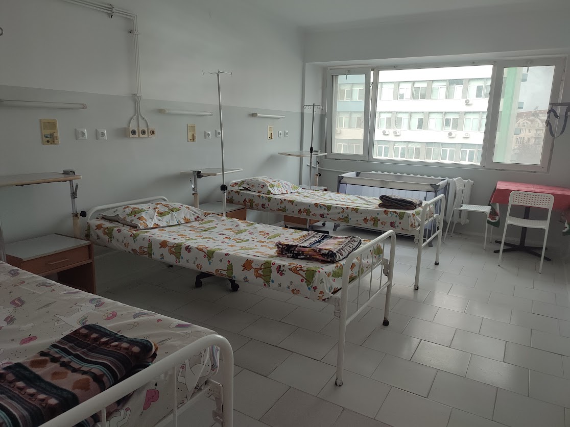 Дарители ремонтират Второ детско отделение в УМБАЛ-Бургас
