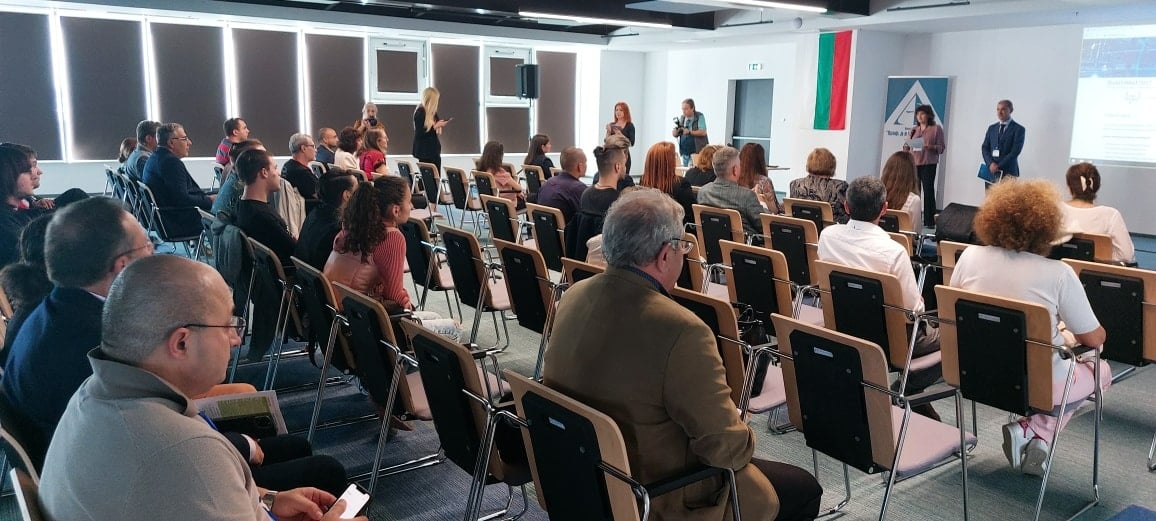 Бургас посреща учени от цял свят на Симпозиум по биоинформатика и биомедицина