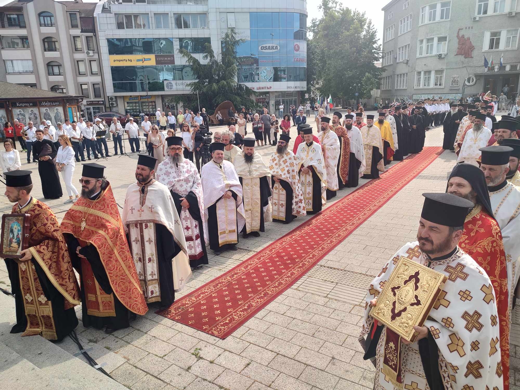 Новият Сливенски митрополит призова за мир и единство в Бургас 