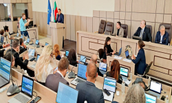 Нов паркинг и зарядна станция за електромобили ще има в центъра на Бургас