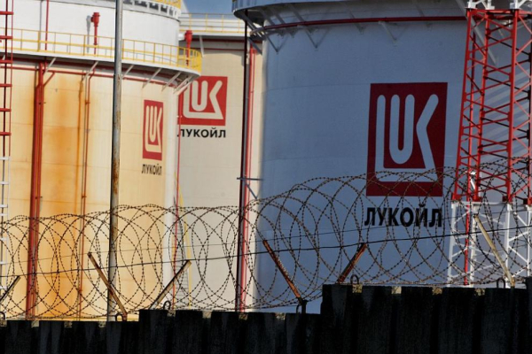 Бургаската рафинерия влиза в подготвяна сделка за активите на „Лукойл“ за 20 млрд. долара