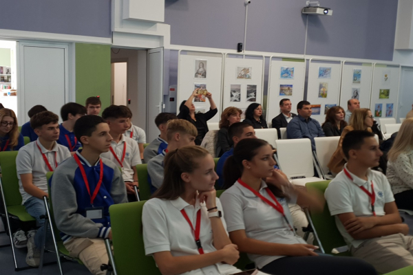 Нов проект за обучения и развитие стартира Центърът за високи постижения по компютърни науки в Бургас