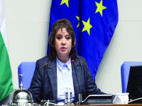 Киселова: Очаквам следващата седмица стабилността в управлението да се възстанови