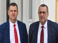 Лоялните на Доган решават за създаването на нова партия след оставката на Чакъров
