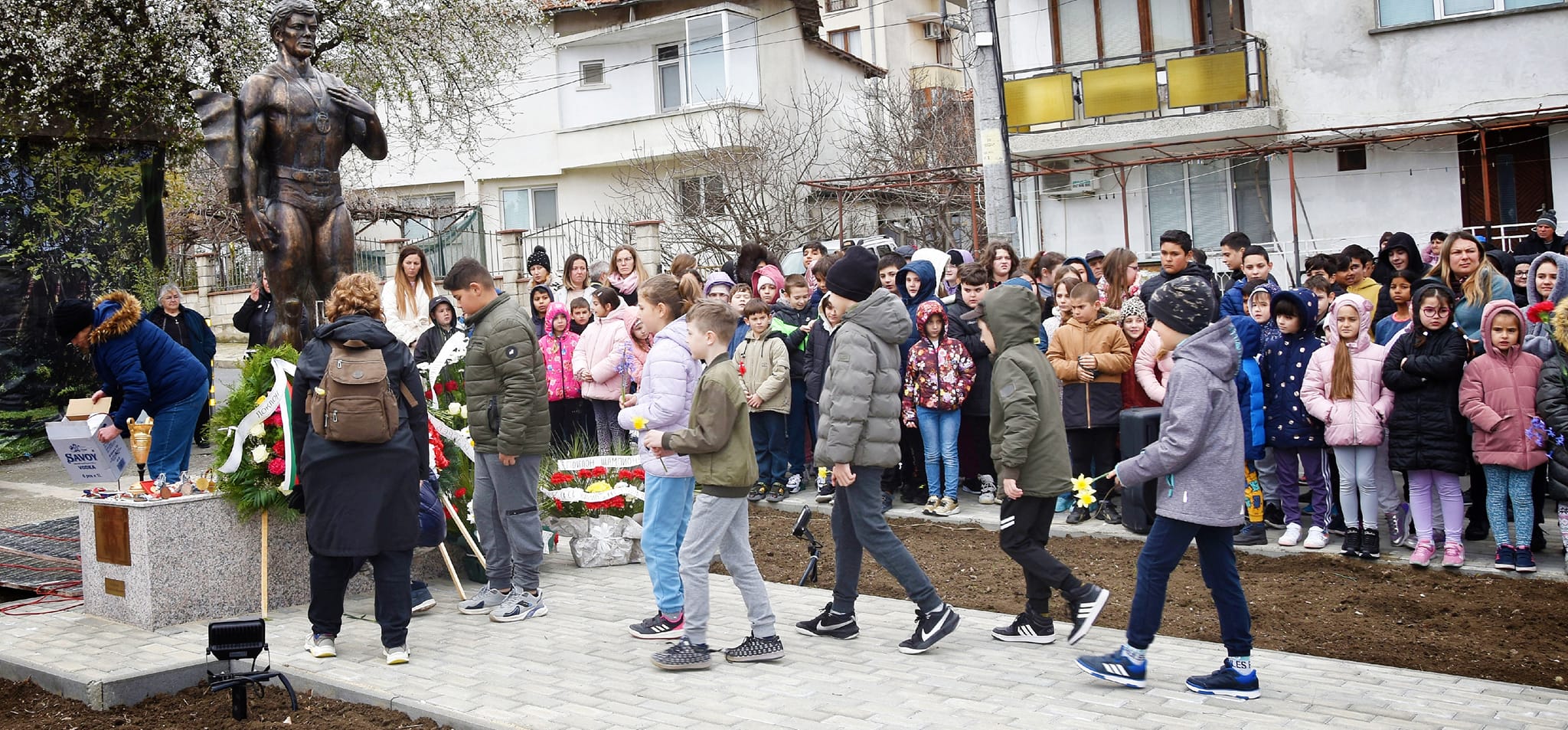 Обзор сбъдна мечта – да издигне паметник на шампиона Белослав Манолов