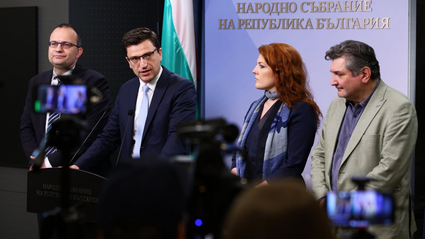 ПП-ДБ: Оставяме държавата в отлично финансово състояние, ГЕРБ и президентът пускат фалшиви новини