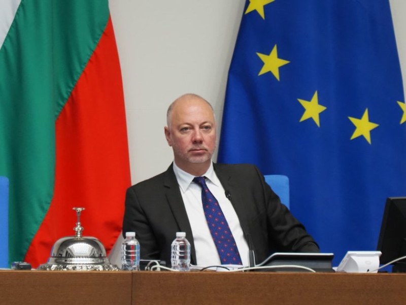 Парламентът отстрани Росен Желязков като председател