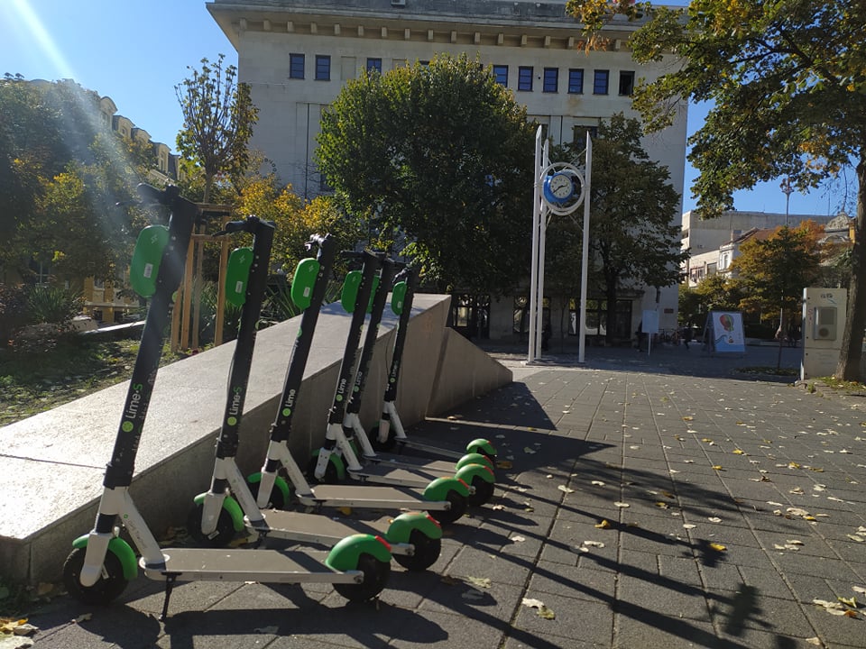 Какви са новите правила за електрическите тротинетки в Бургас?